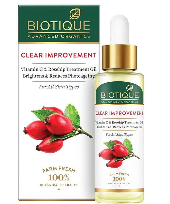 Biotique Clear Improvement Vitamin C & Rosehip Treatment Oil