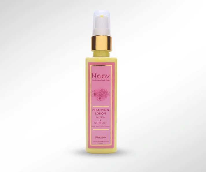 Neev Herbal Cleansing Lotion Saffron and Water Lily
