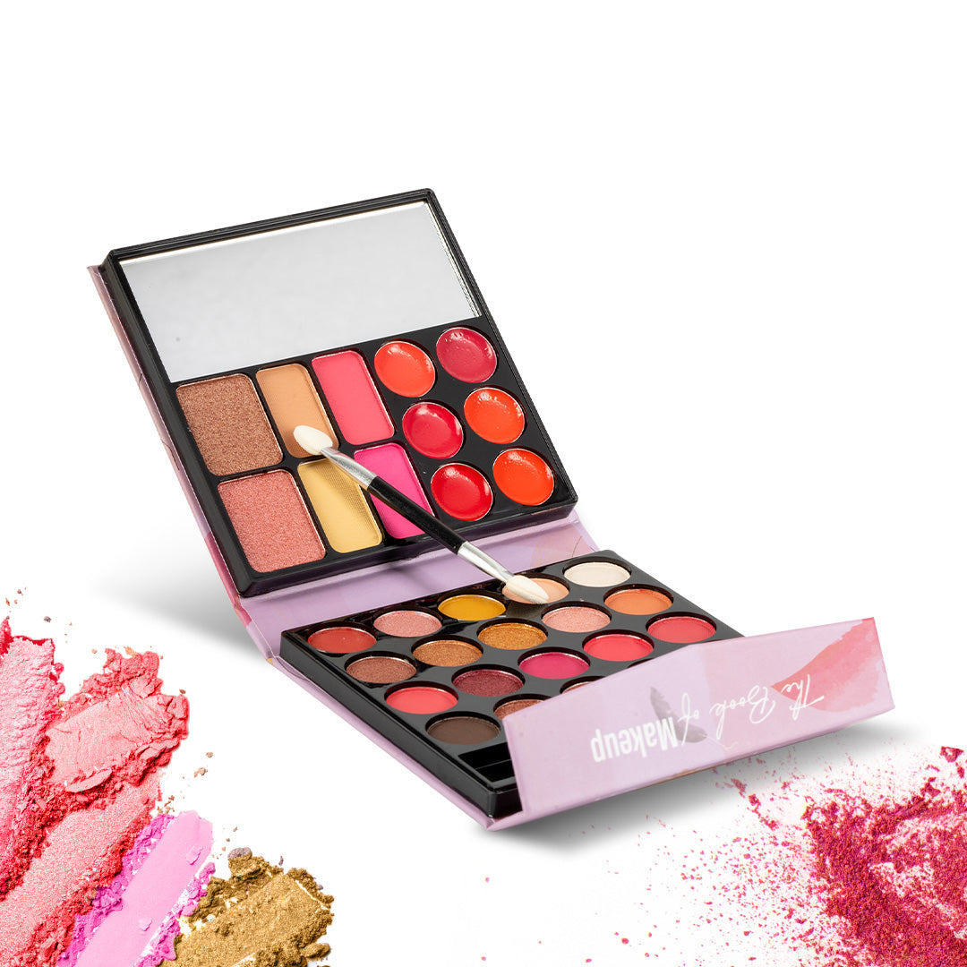 Hilary Rhoda The Book of Makeup Shade 01