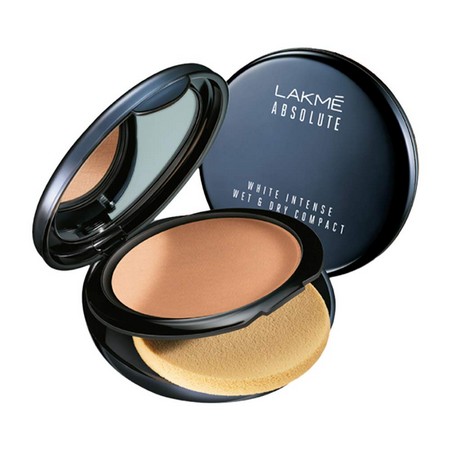 Lakme Absolute White Intense Wet and Dry Compact Golden Light 9 grams